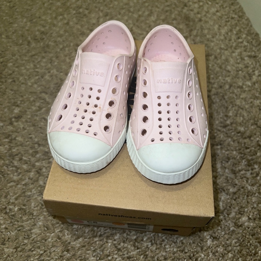 Pink Native Jefferson Shoes C6